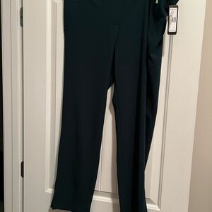 New Women's hunter green Pants